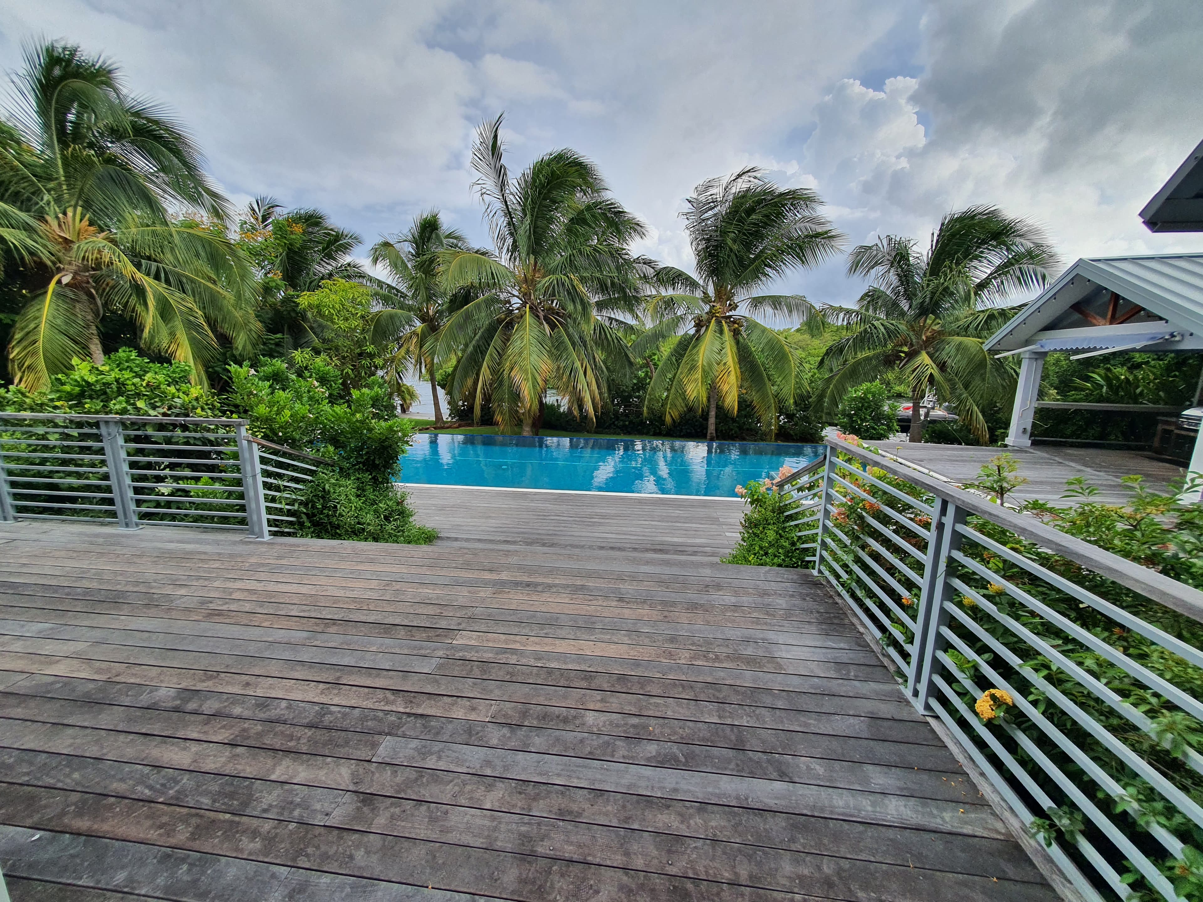 Canal Point Colonial Residence - Image 4