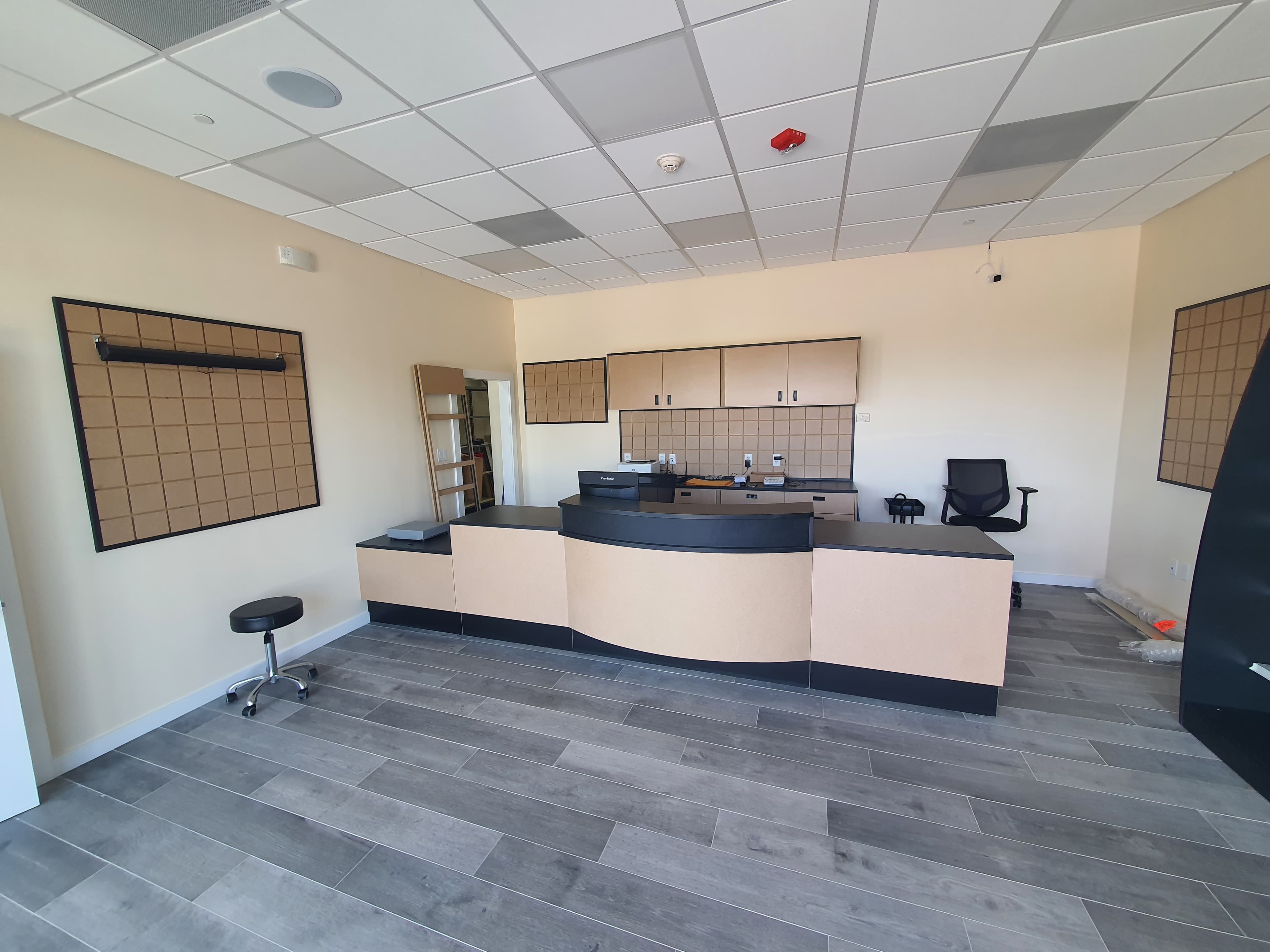 Mailbox MBE Commercial Fitout - Image 3