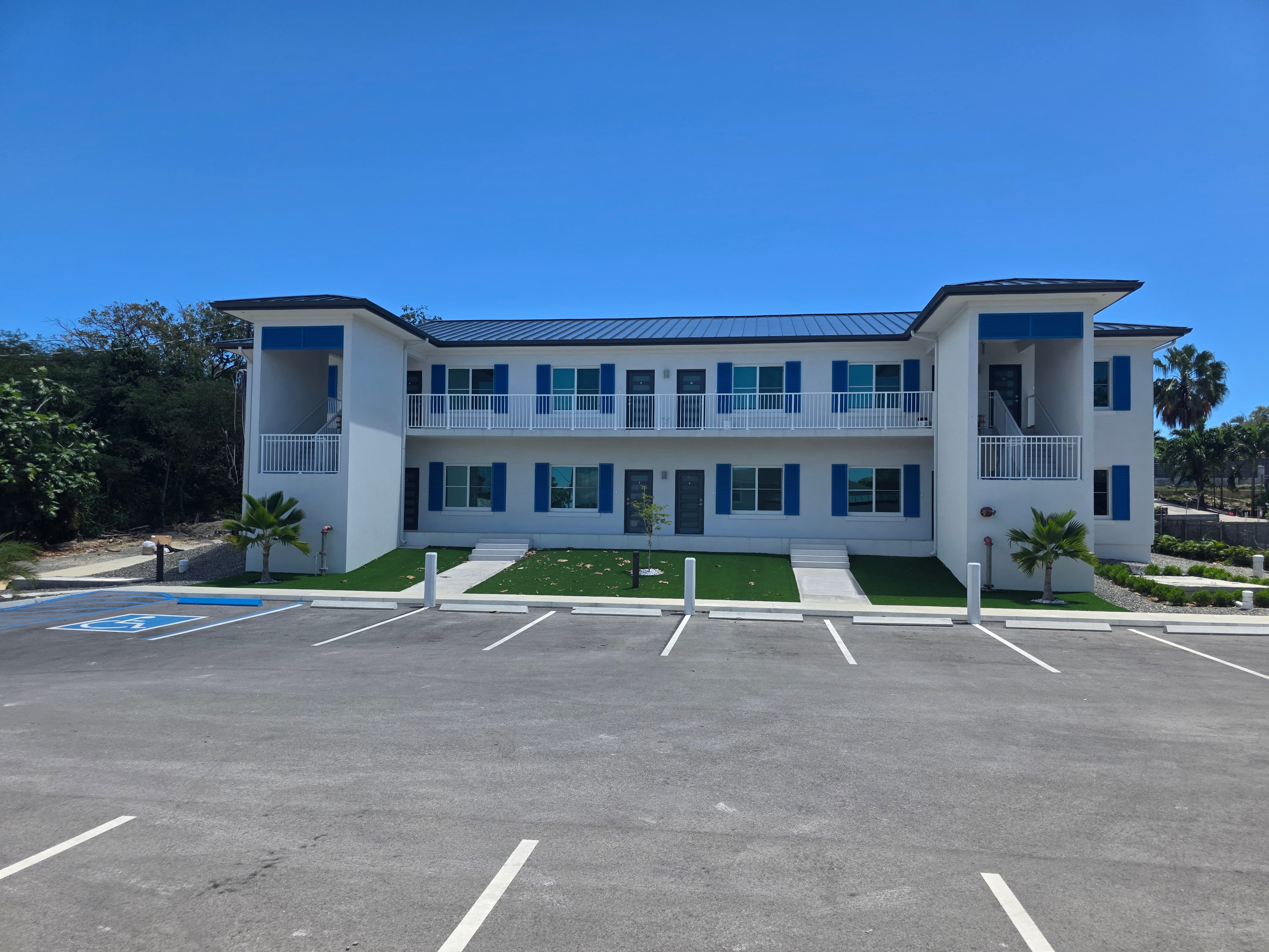 Smith Road Apartments - The Landings